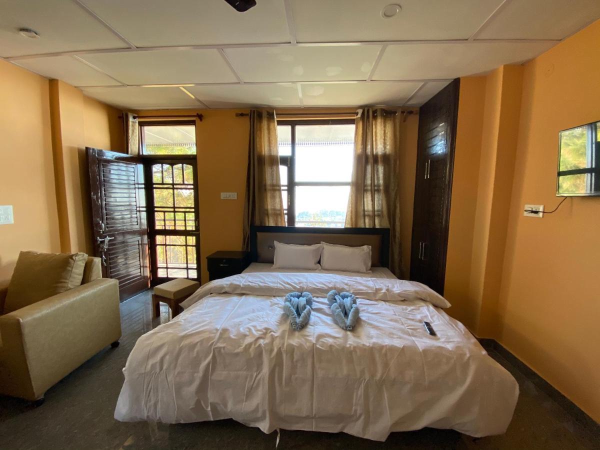 Redeem Cafe & Homestay McLeod Ganj Eksteriør billede