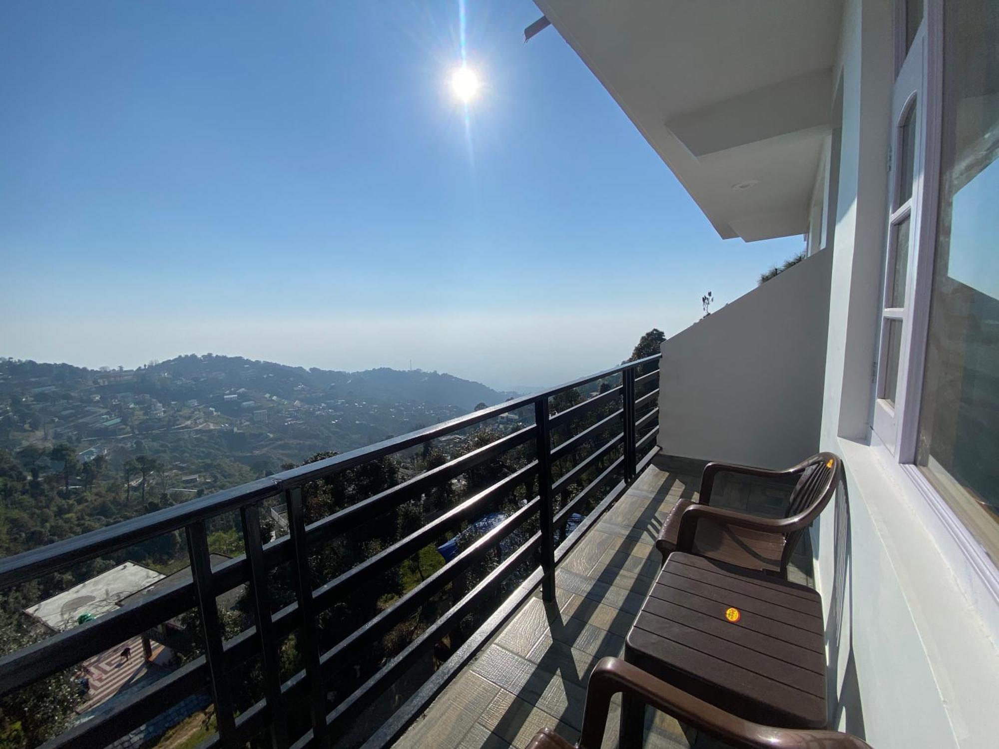 Redeem Cafe & Homestay McLeod Ganj Eksteriør billede